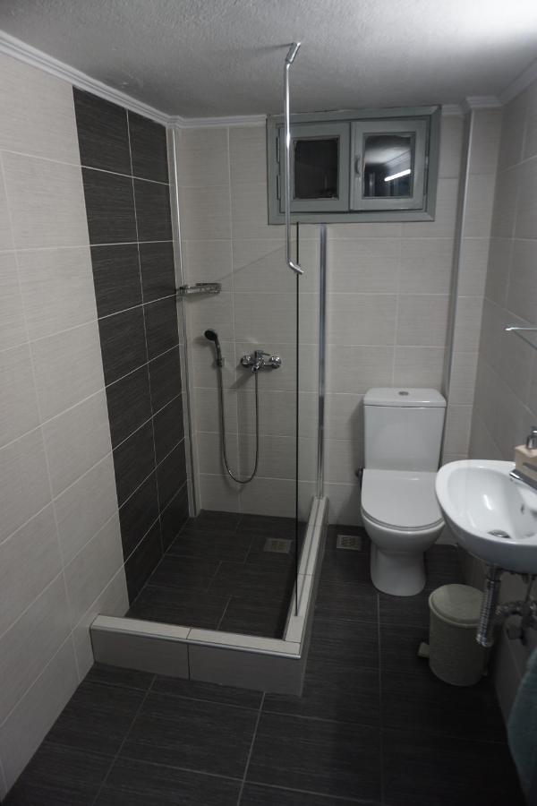 Park View Apartment In Paralia Dionisiou エクステリア 写真